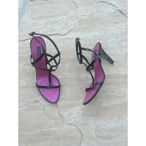 Burberry Heels Shoes Black T Strap Nova Check Bottoms Size 39 Women’s LH